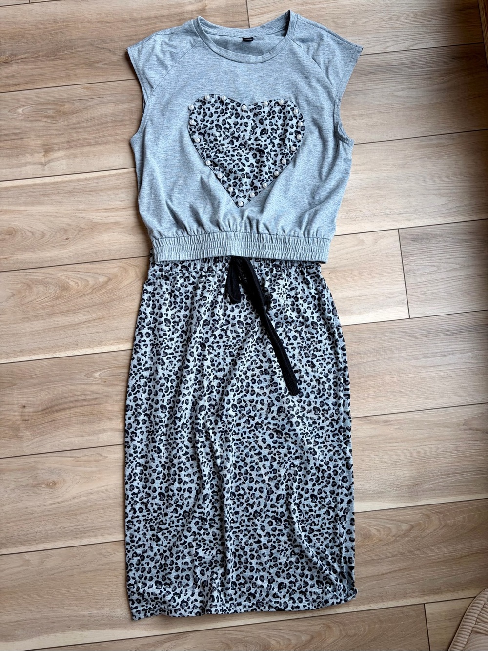 SHEIN Gray Leopard Heart Midi Dress